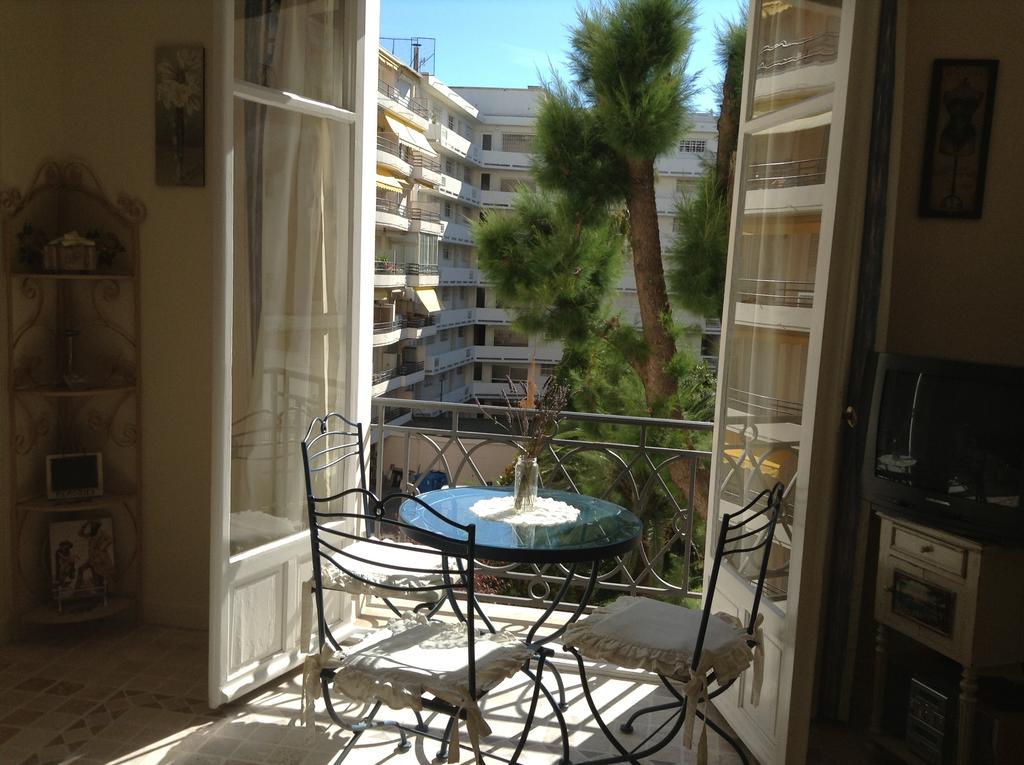 Cannes, Croisette, Palais Miramar Cameră foto